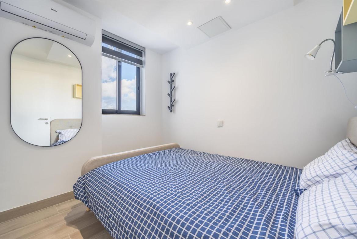 Deluxe Seaview Apartment Saint Julian's Exterior photo